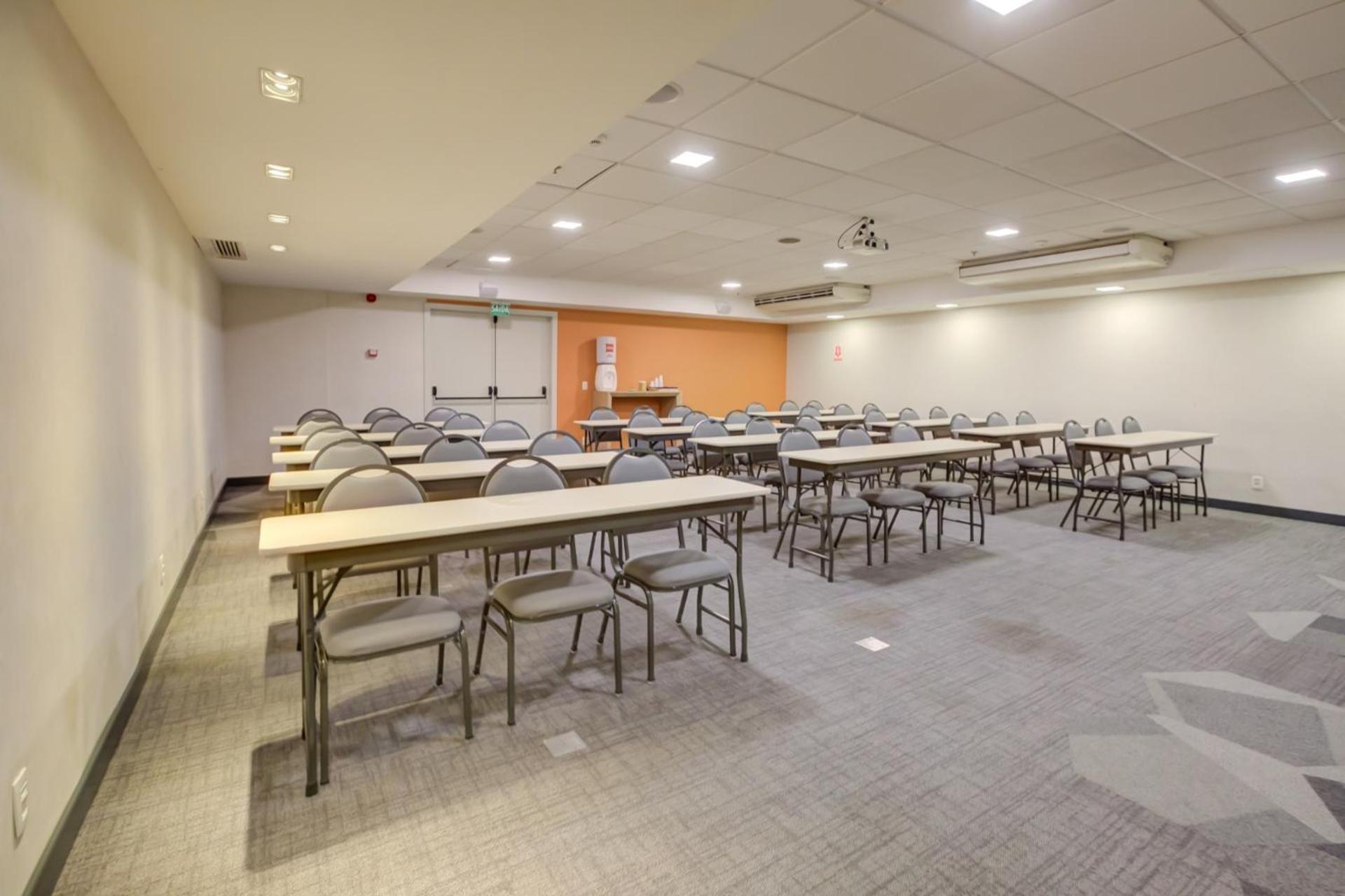 Ibis Budget Rio De Janeiro Nova America Zewnętrze zdjęcie