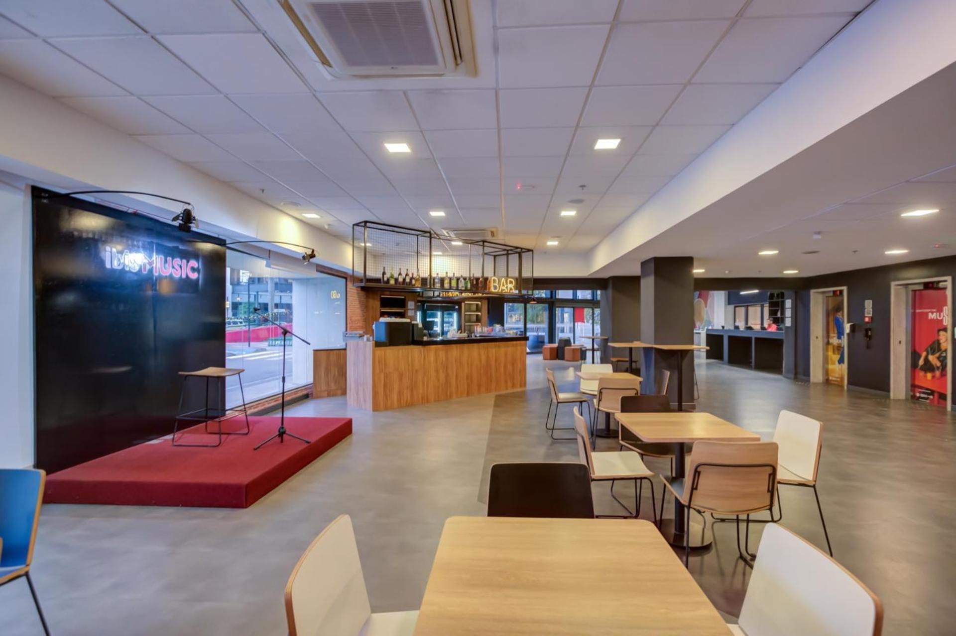 Ibis Budget Rio De Janeiro Nova America Zewnętrze zdjęcie